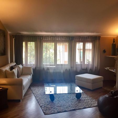 Marie Rose Luxury B&B & Apartment Desenzano del Garda Ngoại thất bức ảnh