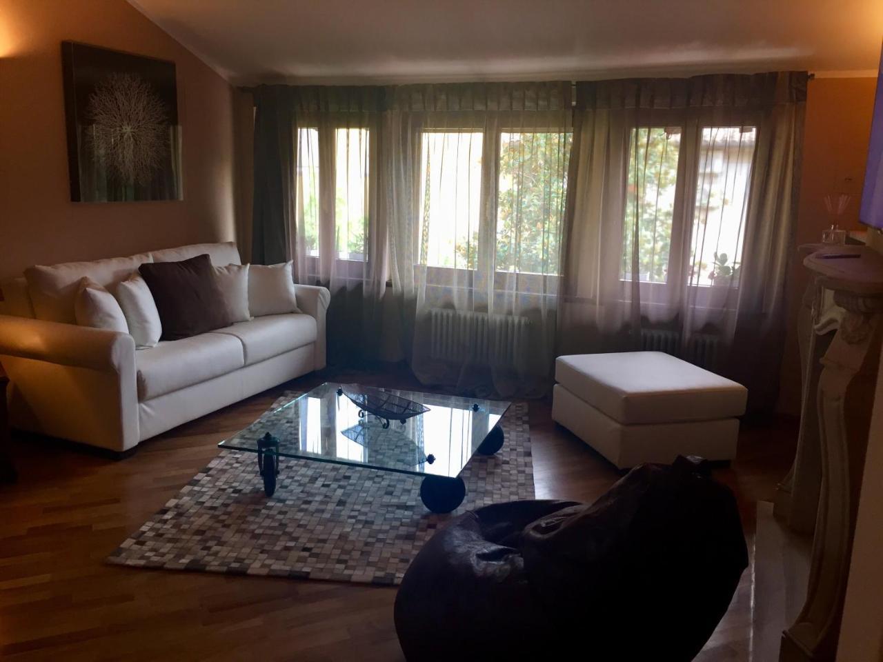 Marie Rose Luxury B&B & Apartment Desenzano del Garda Ngoại thất bức ảnh
