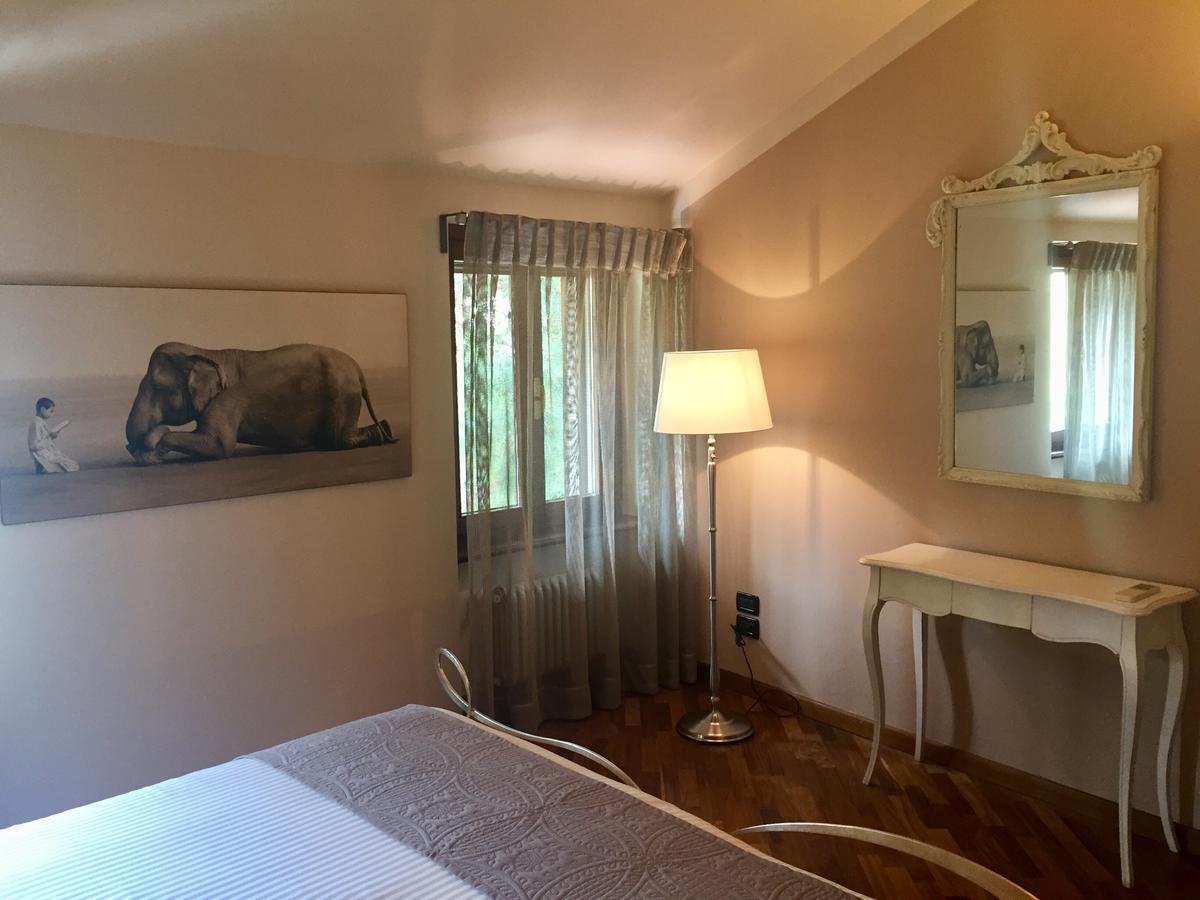 Marie Rose Luxury B&B & Apartment Desenzano del Garda Ngoại thất bức ảnh
